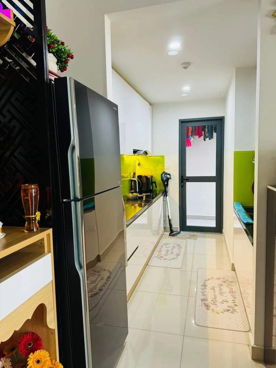 Ph&ograve;ng bếp căn hộ 53m2 1 ph&ograve;ng ngủ 1 ph&ograve;ng vệ sinh full nội thất Emerald Celadon City